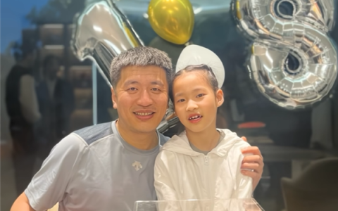 张雪峰公司股份发生变更：由其11岁女儿张姩菡接手
