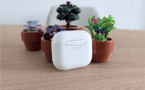 苹果据称拟为AirPods推出实时翻译功能 或随iOS 19推出