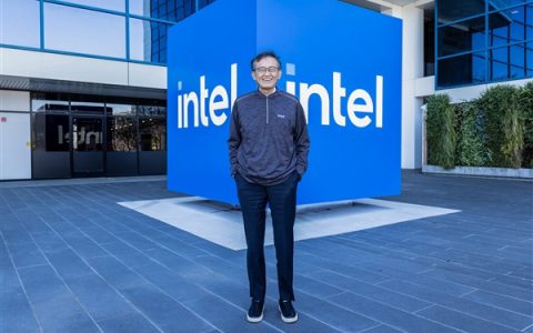 华人CEO上任第二把火！Intel将宣布裁员20%：超21000名员工失业